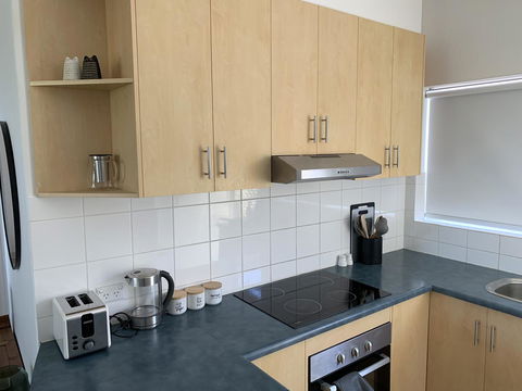 Sunshine Four - Accommodation Newcastle 21