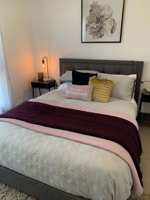Sunshine Four - Accommodation Newcastle 25