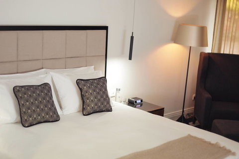 Ellen Hotel - Accommodation Newcastle 10