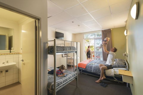 YHA Adelaide Central - Accommodation Newcastle 37