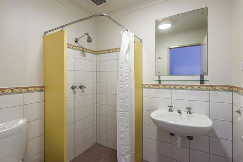 YHA Adelaide Central - Accommodation Newcastle 40