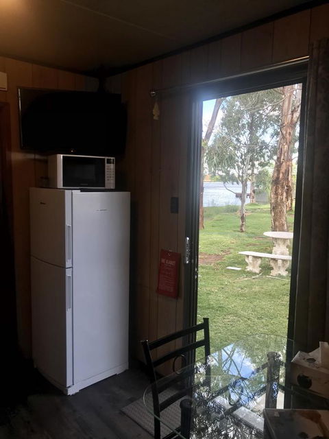 Murray Bridge Riverview Cabin - Accommodation Newcastle 3