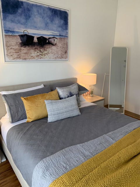 Sunshine Three - Accommodation Newcastle 25