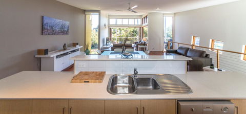 South Shores Villa 52 - Accommodation Newcastle 12
