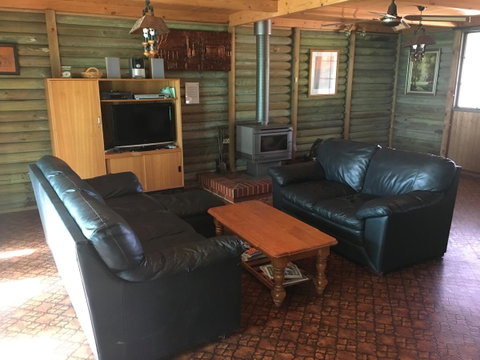 Shangri La Moonta Bay - Accommodation Newcastle 8
