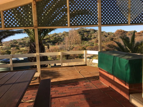 Shangri La Moonta Bay - Accommodation Newcastle 7
