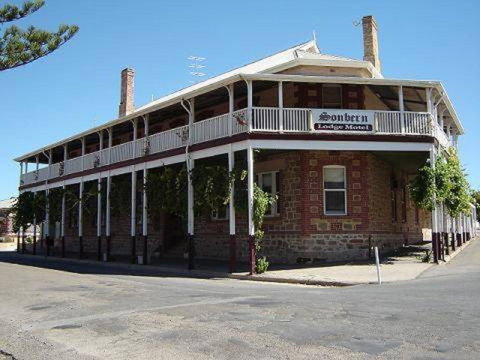Sonbern Lodge Motel - Accommodation Newcastle 0