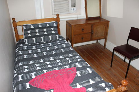 Royal Exchange Hotel - Accommodation Newcastle 6