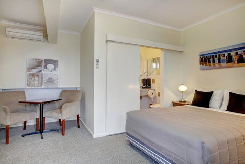 Navigators Motel & Diner - Accommodation Newcastle 3