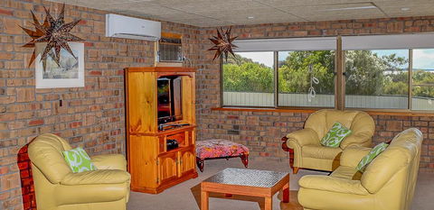 Seacroft - Accommodation Newcastle 19