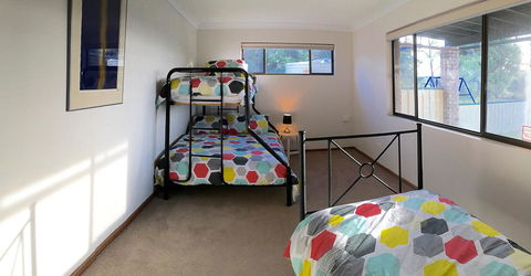 Seacroft - Accommodation Newcastle 16