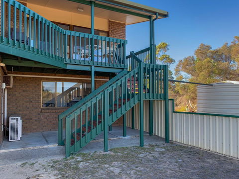 Seacroft - Accommodation Newcastle 28