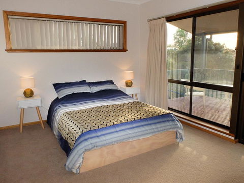 Seacroft - Accommodation Newcastle 9