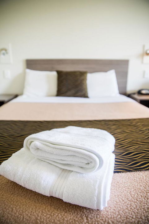 Lilac City Motor Inn & Steakhouse - Accommodation Newcastle 4