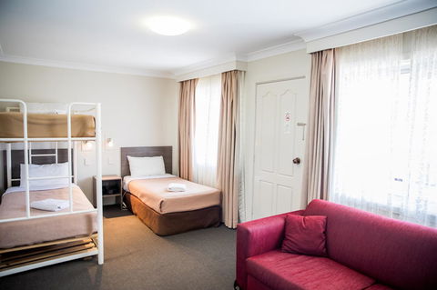 Lilac City Motor Inn & Steakhouse - Accommodation Newcastle 15