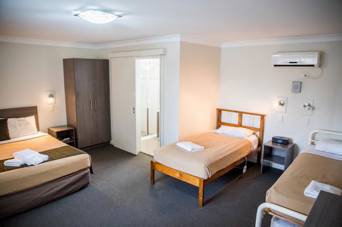 Lilac City Motor Inn & Steakhouse - Accommodation Newcastle 21