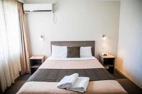 Lilac City Motor Inn & Steakhouse - Accommodation Newcastle 10