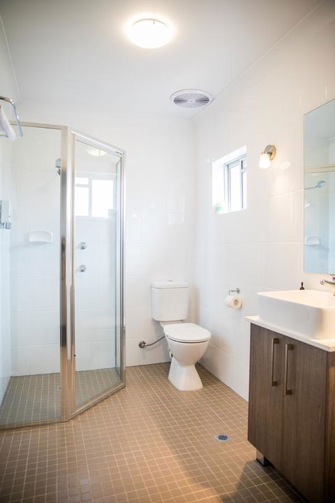 Lilac City Motor Inn & Steakhouse - Accommodation Newcastle 6