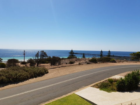 South Shores - Accommodation Newcastle 3
