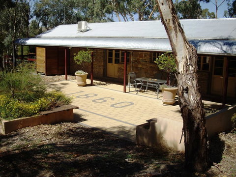 1860 Wine Country Cottages - Accommodation Newcastle 5