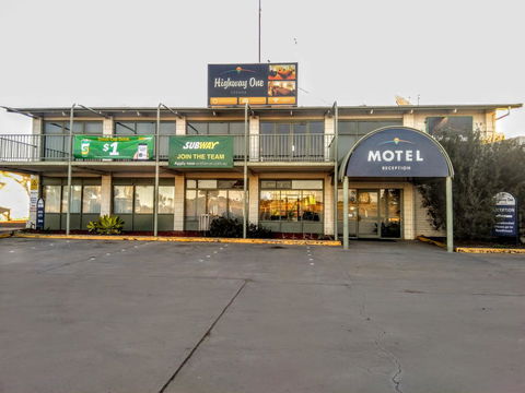 Highway One Motel - Accommodation Newcastle 14