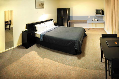 Highway One Motel - Accommodation Newcastle 2