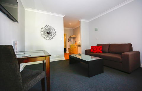 St Francis Winery - Accommodation Newcastle 9