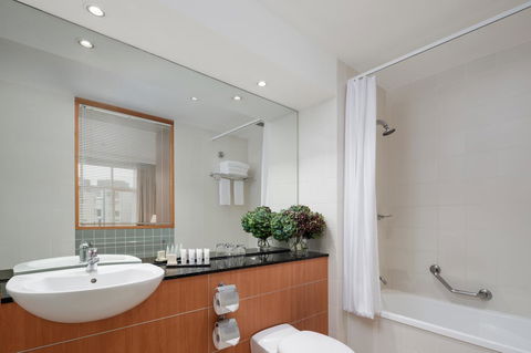 Rydges Newcastle - Accommodation Newcastle 14