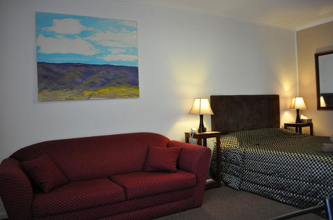 Augusta Courtyard Motel - Accommodation Newcastle 4