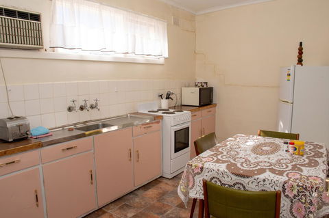 Kimba Units - Accommodation Newcastle 20