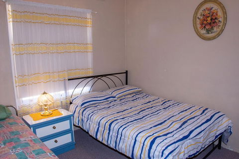 Kimba Units - Accommodation Newcastle 14