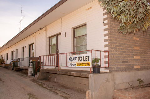 Kimba Units - Accommodation Newcastle 2