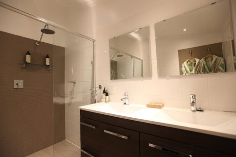 One Tree Bed And Breakfast - Accommodation Newcastle 20