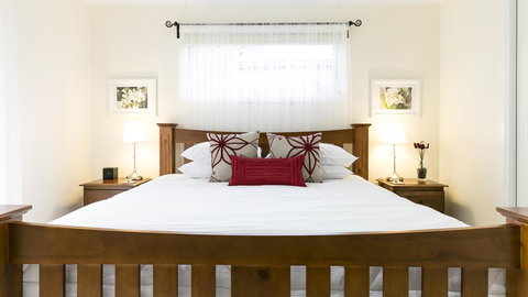 One Tree Bed And Breakfast - Accommodation Newcastle 1