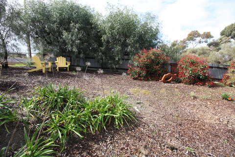 One Tree Bed And Breakfast - Accommodation Newcastle 4