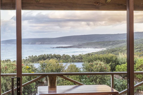 Chandlers Smiths Beach Villas - Accommodation Newcastle 0