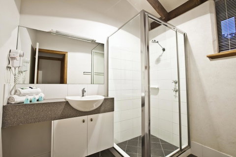 Chandlers Smiths Beach Villas - Accommodation Newcastle 8