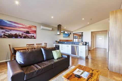 Eight Willows Retreat - Accommodation Newcastle 34
