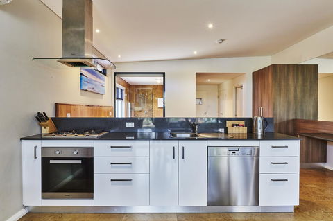 Eight Willows Retreat - Accommodation Newcastle 7