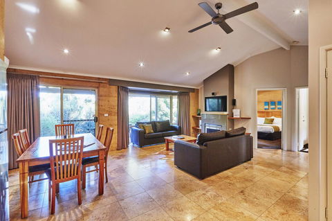 Eight Willows Retreat - Accommodation Newcastle 1
