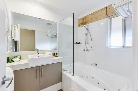Eight Willows Retreat - Accommodation Newcastle 14