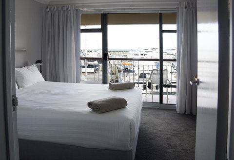 Oceanside 23 - Accommodation Newcastle 3