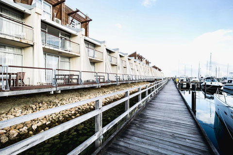 Oceanside 23 - Accommodation Newcastle 27