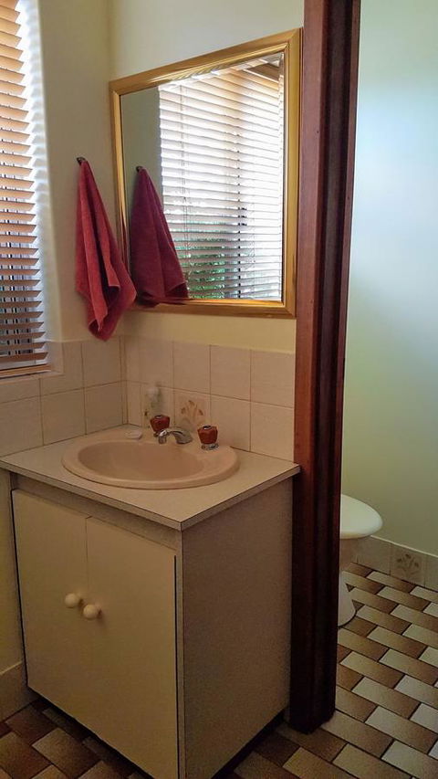 Christina's@Denmark - Accommodation Newcastle 12