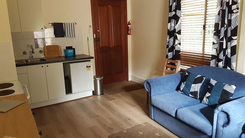 Christina's@Denmark - Accommodation Newcastle 5