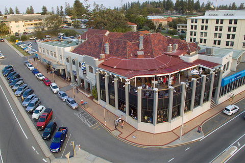 Ocean Beach Hotel - Accommodation Newcastle 3