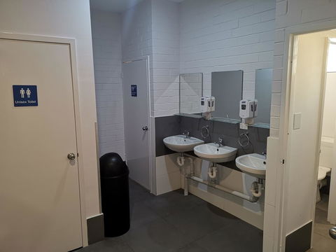 Quokka Backpackers Hostel Perth - Note - Valid Passport Required To Check In - Accommodation Newcastle 23