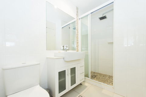 Byron Central Apartments - Accommodation Newcastle 1