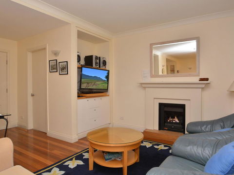 Villa 2br Prosecco Villa Located Within Cypress Lakes Resort - Accommodation Newcastle 1