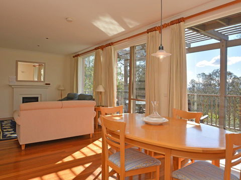 Villa 2br Prosecco Villa Located Within Cypress Lakes Resort - Accommodation Newcastle 5